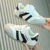 Zapatillas de entrenamiento alemanas para niños 2026 Estilo Primavera/Otoño Zapatillas deportivas para niñas suela blanda zapatitos blancos para niños y niñas de 3 a 6 años zapatos casuales