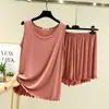 Conjunto de duas peças adequado para usar por cima de outras roupas, conjunto de pijama plus size para mulheres, shorts de verão com babados, roupa para ficar em casa, regata solta de modal