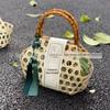 Caixa de presente hexagonal de bambu trançado portátil para zongzi do Festival do Barco-Dragão com alça de mão embalagem de porta traseira cesta de presente caixa de bolo de chá