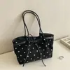 Bolsa Popular de Bolinhas Grande Capacidade Feminina 2026 Nova Versátil para o Dia a Dia Ombro Único Sob o Braço Bolsa Tote Casual de Mão