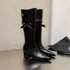 Botas Longas Marrons da Moda e Elegantes de Cano Alto Novo Estilo Outono e Inverno 2026 Bico Fino Salto Bloco Fivela de Cinto Emagrecedoras Botas de Cavaleiro