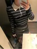 Camiseta tipo polo a rayas con bloques de color estilo Miu para mujer, adelgazante, para usar en capas, top con solapa, otoño