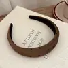 Diadema Ancha Maillard de Corona Alta Color Café para Mujer 2025 Nueva Diadema Retro de Gama Alta Pinza para el Cabello de Otoño e Invierno