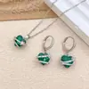 Collar con Flores de Colores y Diseño de Corazón, Accesorios de Collar Corazón del Océano para Mujeres, Temperamento de Lujo Ligero, Regalo Versátil para Mejor Amiga