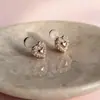 Nuevos Pendientes de Clip de Moda Tendencia Transfronteriza Más Vendidos Lujo Ligero Chapado en Cobre Oro Champán Circonita Corazón Geométricos para Mujeres, Pendientes Únicos Versátiles