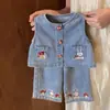 Conjunto de Ropa de Otoño para Niñas 2026 Nuevo Elegante Chaleco de Mezclilla y Pantalones para Bebés Niñas, Camisa de Muñeca Bordada Infantil Ropa Infantil de Moda
