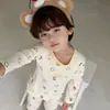 Xiaoyu Luoluo oferece conjuntos de outono para bebês e crianças em estoque, Grau A, hipoalergênicos e respiráveis, feitos de algodão Lycra, incluindo camisetas de manga comprida e leggings.