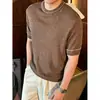 Camiseta Solta de Gola Redonda Cor Damasco Estilo Old Money para Homens, Sensação de Luxo de Alta Qualidade para o Verão, Roupa Estilo Moray, Mangas Curtas de Qualidade Premium