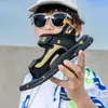 Sandálias Infantis Comércio Exterior Transfronteiriço 2024 Novas Sapatos de Praia Antiderrapantes com Solado Macio para Meninos Jovens e Alunos do Ensino Fundamental