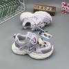 Zapatos Infantiles Accesorios de Dibujos Animados Modelo Primavera/Verano 2026 Malla Simple Malla Transpirable Niños y Niñas Velcro Zapatos de Papá Tenis de Suela Ultraligera