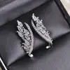Anillo abierto de circonita, sensación de lujo ligero y alta gama, exquisita joyería para mujer de Yiwu, diseño de nicho, venta al por mayor transfronteriza r5432
