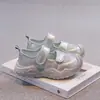 Tenis para Niña 2026 Verano Nuevo Estilo Huecos Transpirables Zapatos de Malla Simple para Niños Sandalias de Punta Cerrada de Moda Elegantes para Niña