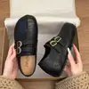 Zapatos tipo Mula para Mujer con Hebilla Oculta para Aumentar Altura Estilo Birkenstock Antiguo Patrón de Dinero Doble Falso para Mujer Suela Suave 20265cm Aumento de Altura Dedo del Pie