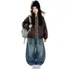 Chaqueta de cuero de primavera y otoño para niñas, nuevo estilo 2026, chaqueta estilo coreano, sudadera con capucha y pantalones vaqueros, un conjunto de tres piezas para niños mayores