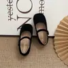 Sapatos de princesa da moda para meninas 2026 primavera e outono novos mocassins infantis de camurça com sola macia, mocassins versáteis