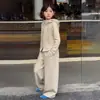 Conjunto de chándal con capucha para niña de estilo casual y relajado para primavera y otoño, nueva colección 2026, con un cárdigan con cremallera y pantalones de pierna ancha