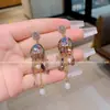 Versáteis Ganchos de Orelha com Franjas de Pérola de Zircônia Cravejados com Diamantes Estilo Retrô, Brincos Longos Elegantes de Luxo Leve de Nicho da Moda