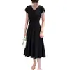 Novo Vestido Casual Versátil de Verão que Cobre a Barriga e Emagrece, Vestido Longo Evasê Estilo Hepburn para Mulheres Baixas