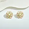 Lujo Ligero, Moda de Alta Gama, Pendientes Dulces y Elegantes, Pendientes de Botón Vintage Hechos a Mano con Flor Esmaltada Pintada y Perla Camelia