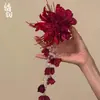 Novo Estilo Delicado e Puro Vibe Retrô Grampo de Cabelo com Flor Vermelha, Deslumbrante Acessório de Cabelo Exquisito para Noivas e Mulheres