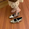 Sapatos Mary Jane com Salto Bloco e Tira com Fivela de Strass Estilo Francês 2026 Primavera/Verão Bico Quadrado Boca Rasa Sexy Feminino