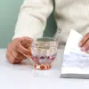 Taza de desayuno de vidrio ámbar repujado retro japonesa para helado con asa redonda para té con leche se puede usar como regalo