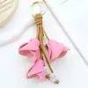Llavero de Tulipán Estilo Europeo y Americano Accesorio de Moda Encanto para Bolsa Ins Estilo Simple Colgante Colgante de Flor Artificial de PU