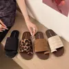 Estilo Vacacional del Sur de Francia Perezoso Casual Acogedor Vacaciones Zapatillas Soleadas 2024 Venta Caliente Zapatos de Mujer Ligeros Modernos Moda Medio