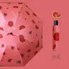 Guarda-chuva manual com tema de frutas para proteção solar, dobrável, com revestimento preto, compacto e portátil, de uso duplo para proteção contra sol e chuva, resistente a UV