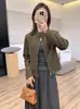 ¡Chaqueta de gamuza retro estilo coreano de silueta pequeña! Una chaqueta de moto corta, elegante y con estilo para el otoño, con una textura suave y cómoda.