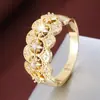 Anillo de Zirconia Estilo Retro de la Corte Real Francesa con Estrella Hueca Anillo de Banda Ancha Tallado en Oro Venta Directa de Fábrica de Joyería