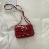 Bolso de mano elegante y minimalista para mujer para el verano de 2026, perfecto para ir al trabajo, uso casual y uso diario. Esta bolsa de hombro se puede llevar debajo del brazo o cruzada sobre el cuerpo.