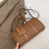 Bolsos de Moda Nicho Coreana para Mujer 2025 Nuevos Bolsos de Mano Estilo Coreano Bolsos Pequeños Bolsos de Hombro Trendy de Alto Valor