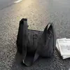 Bolsa Transversal Feminina Nova de Inverno Bordada Acolchoada Casual Grande Capacidade Leve Bolsinha de Ombro Versátil Bolsa para o Dia a Dia