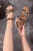 Comercio Exterior Transfronterizo Talla Grande Verano 2022 Nuevas Chanclas de Cuña Casuales para Mujer con Punta Redonda Estampado de Leopardo Estampado de Serpiente Floral Tacón Alto