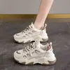 Zapatos de Malla Transpirable Estilo Papá Bai Zhenhe Primavera y Otoño Populares para Mujer 2026 Nuevas Zapatillas Versátiles de Suela Gruesa para Aumentar la Altura