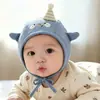 Gorros de otoño e invierno para bebés, gorros lindos para niñas para proteger la fontanela, gorros a prueba de viento y protectores de oídos para niños