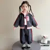 Conjunto de Cinta Tejida con Cara Sonriente Estilo Coreano para Niñas Estilo Primavera/Otoño 2026 Nuevo Moda Infantil Conjunto de Dos Piezas Elegante para Niña Tendencia