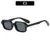 Nuevas Gafas de Sol Cuadradas Tachonadas de Marco Pequeño Estilo Europeo y Americano Estilo Influencer Moda Callejera Gafas Unisex de Moda