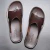 Comércio Exterior Transfronteiriço Estilo Coreano Novas Sandálias de Verão para Homens, Chinelos Slip-On, Sapatos de Praia Antiderrapantes com Solado Macio, Chinelos Masculinos para Uso Externo