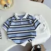 Roupa de Verão para Meninos 2026 Nova Cor de Verão Color Block Listrada Camisa Polo de Manga Curta Moda Estilosa Moda de Verão para Bebê Tendência