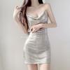 Conejo Caliente Sexy Espalda Descubierta Cadena de Metal Caliente Club Nocturno Falda de Tirantes Ajustada Caliente Plata Falda de Cadera Ropa de Casa 8801