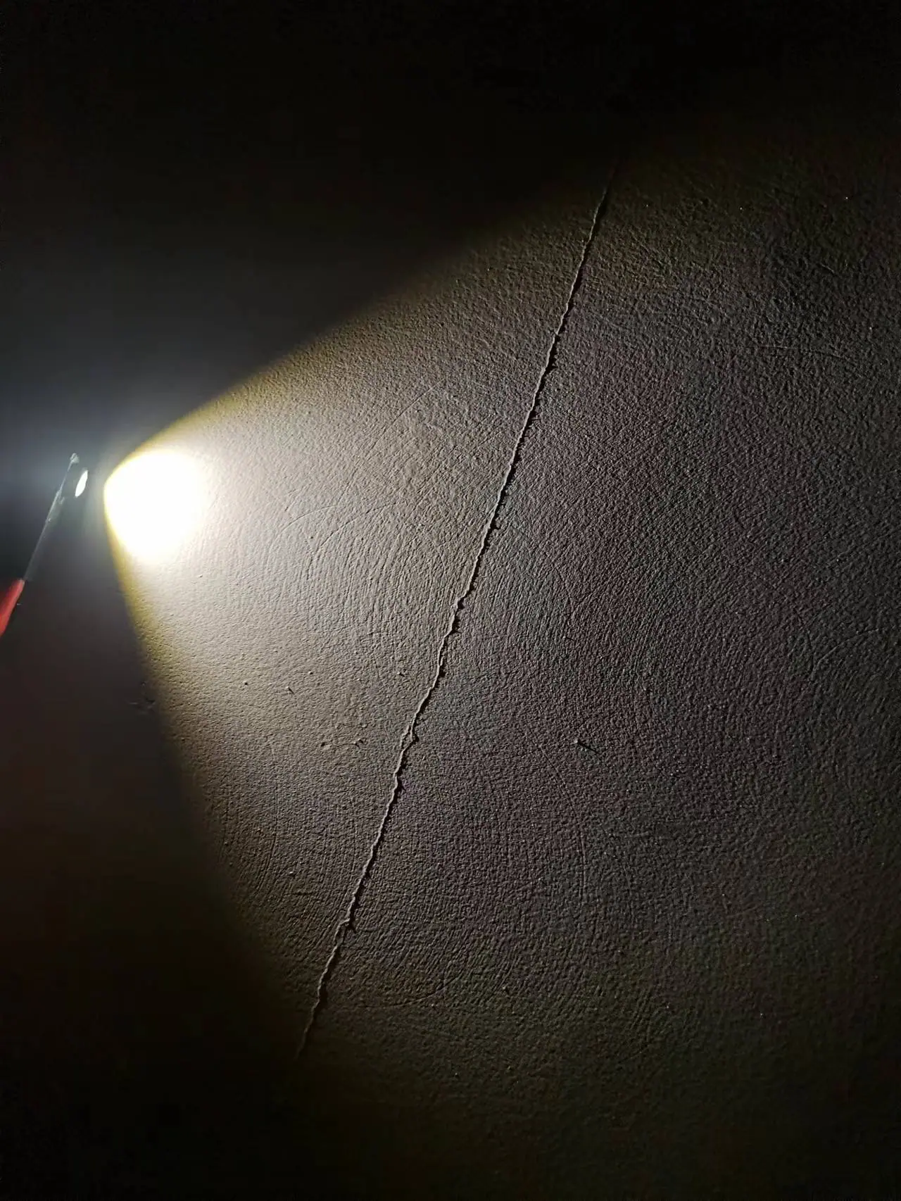 白
