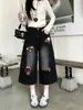 Pantalones de Mezclilla Anchos Negros Bordados Hechos a Medida de Fábrica para Mujer, Nuevo Estilo de Verano, de Tiro Alto, que Cubren la Cadera, Pantalones Cropped Adelgazantes de Trabajo
