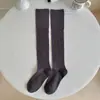 Calcetines Largos Hasta la Rodilla para Mujer, Algodón Peinado, Calcetines Largos Rayados Verticales de Otoño e Invierno, Estilo Jk, Adelgazantes, Caña Alta, Versátiles, Calcetines Holgados Estilo Japonés