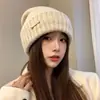 Gorro de Lana para Mujer Otoño Invierno Circunferencia de Cabeza Grande Estilo Coreano Engrosado Cálido Protección para los Oídos Tejido Amontonado Gorro para el Frío Hombres 2026 Estilo Nuevo