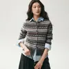 Nova coleção outono/inverno: suéter de tricô jacquard retrô com 35% de cashmere, apresentando modelagem solta, listras Fair Isle e gola redonda