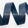Cinta Jacquard Cóncava de Poliéster Mate Monocromática Personalizada para Bolsos, Zapatos, Sombreros, Cinturones, Correas de Hombro y Correas de Bolsos de Mano