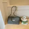 Bolso de hombro estilo ins japonés, simple y casual, alto valor estético, bolsa tipo albóndiga de gran capacidad, adecuado para estudiantes universitarios para la clase y el transporte, bolso cruzado