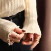 Blusa de base feminina para outono e inverno 2024, novo suéter de tricô com gola semimédia e babados, blusa de manga longa com gola média
